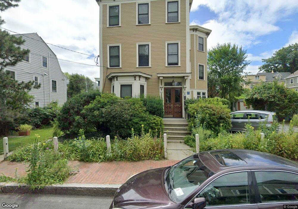 180 Chestnut St unit 2, Cambridge, MA 02139 - photo 1
