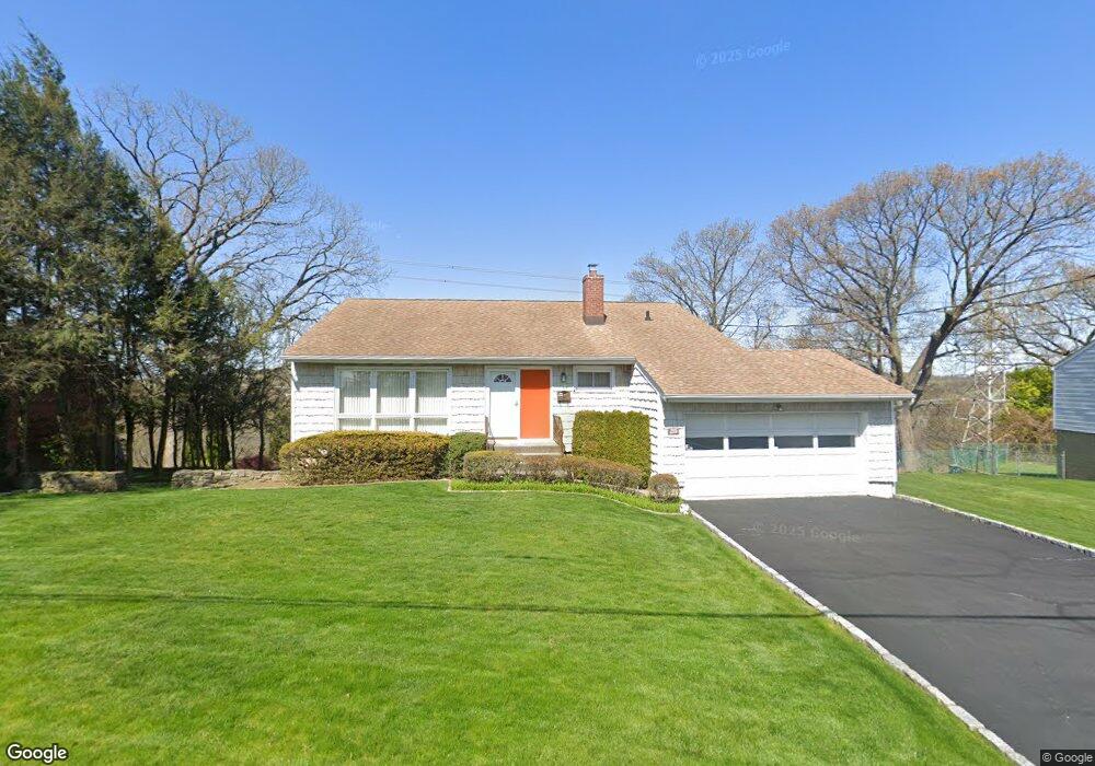 219 Remsen Rd, Yonkers, NY 10710 - photo 1