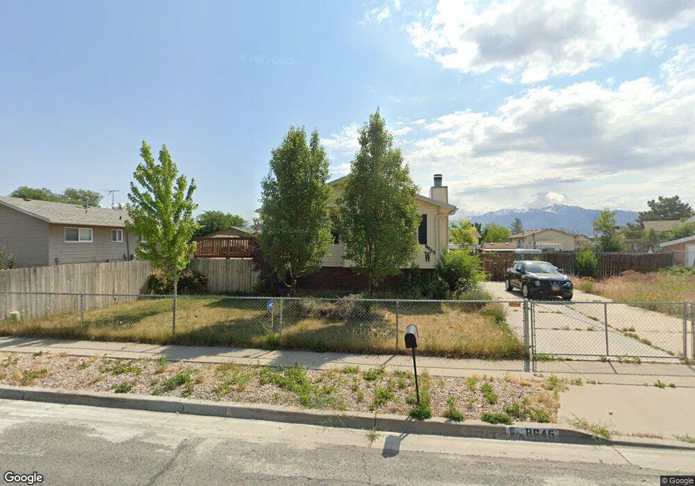 8645 S Royal Crest Dr, West Jordan, UT 84088 - photo 1
