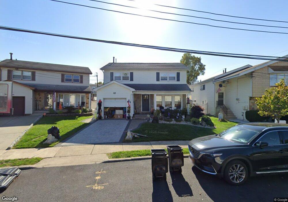 41 Eagle Rd, Staten Island, NY 10314 - photo 1
