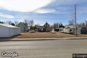 302 4th Ave, Ipswich, SD 57451