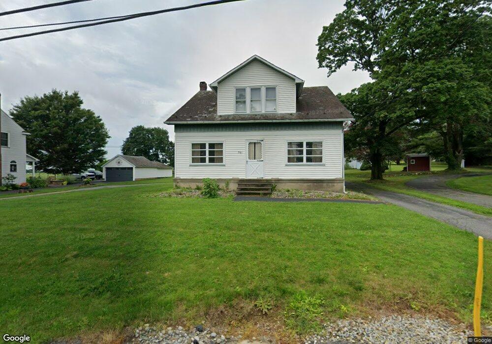 561 Monocacy Dr, Bath, PA 18014 - photo 1