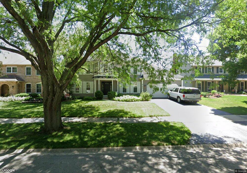 945 Lehigh Cir, Naperville, IL 60565 - photo 1