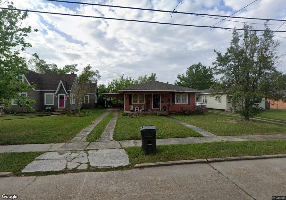 634 10th St, Lake Charles, LA 70601 - photo 1