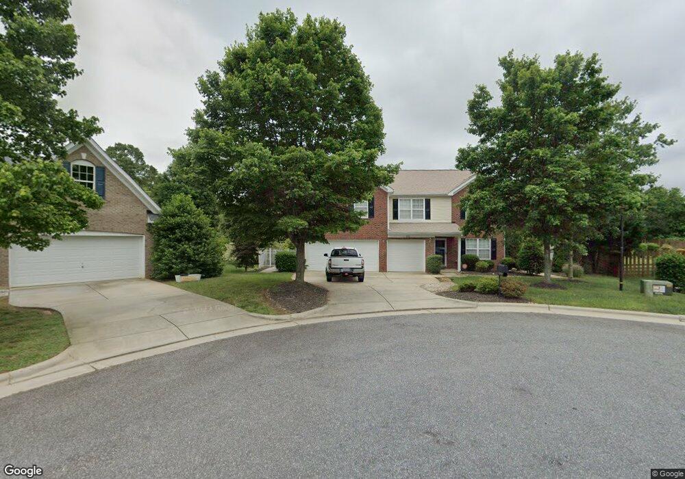 800 Simones Ct, Statesville, NC 28625 - photo 1