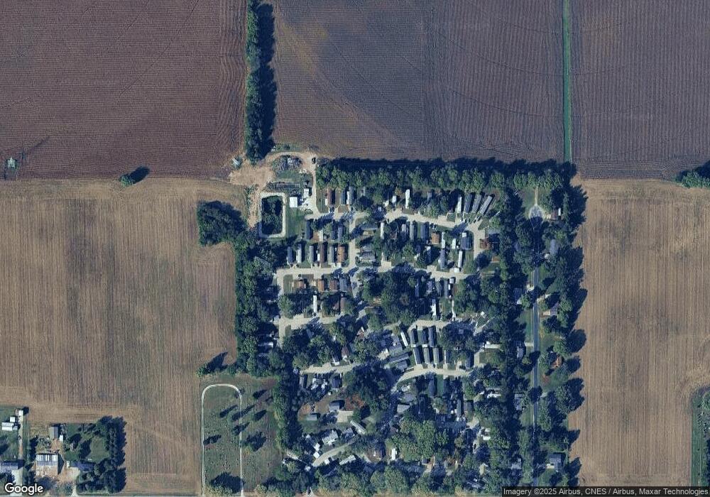 78 Pinewood Estate unit 78, Chillicothe, IL 61523 - photo 1