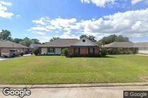 412 Lake Crescent Cir, Houma, LA 70360