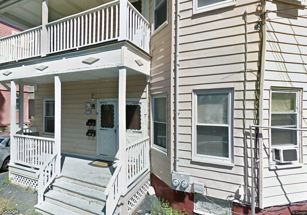 7 Mardell Cir, Somerville, MA 02143 - photo 1