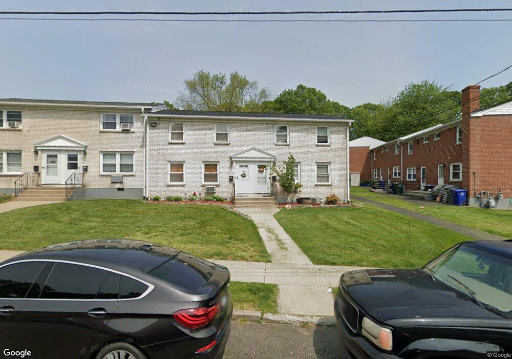 48 Stone Ridge Rd, Bridgeport, CT 06606 - photo 1