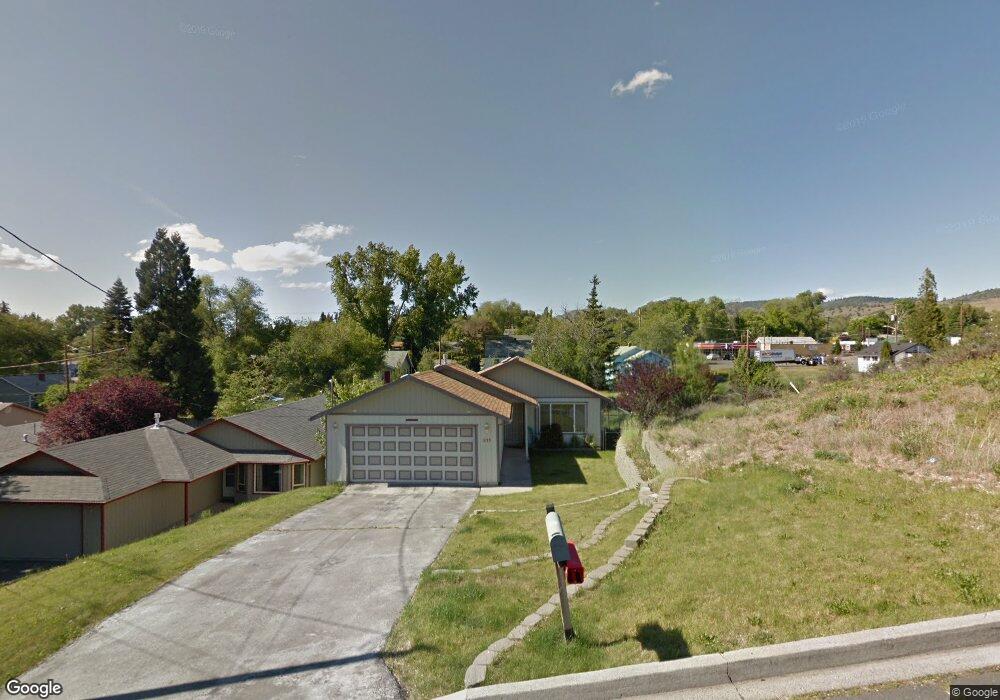 311 Trinity St, Klamath Falls, OR 97601 - photo 1