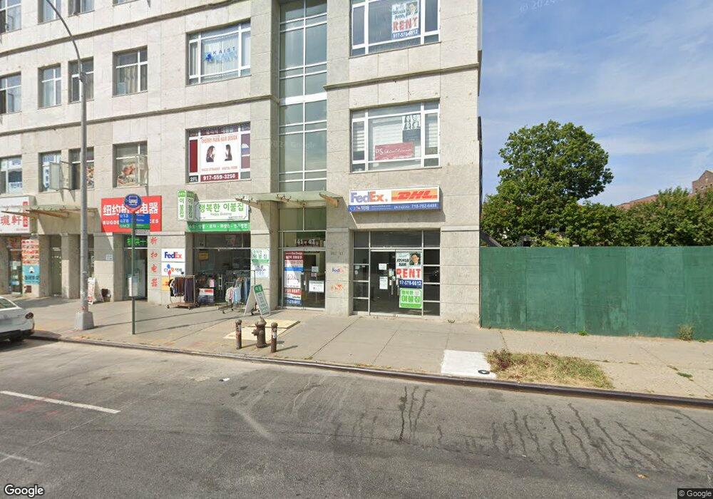 141-47 Northern Blvd unit 3FL, Flushing, NY 11354 - photo 1