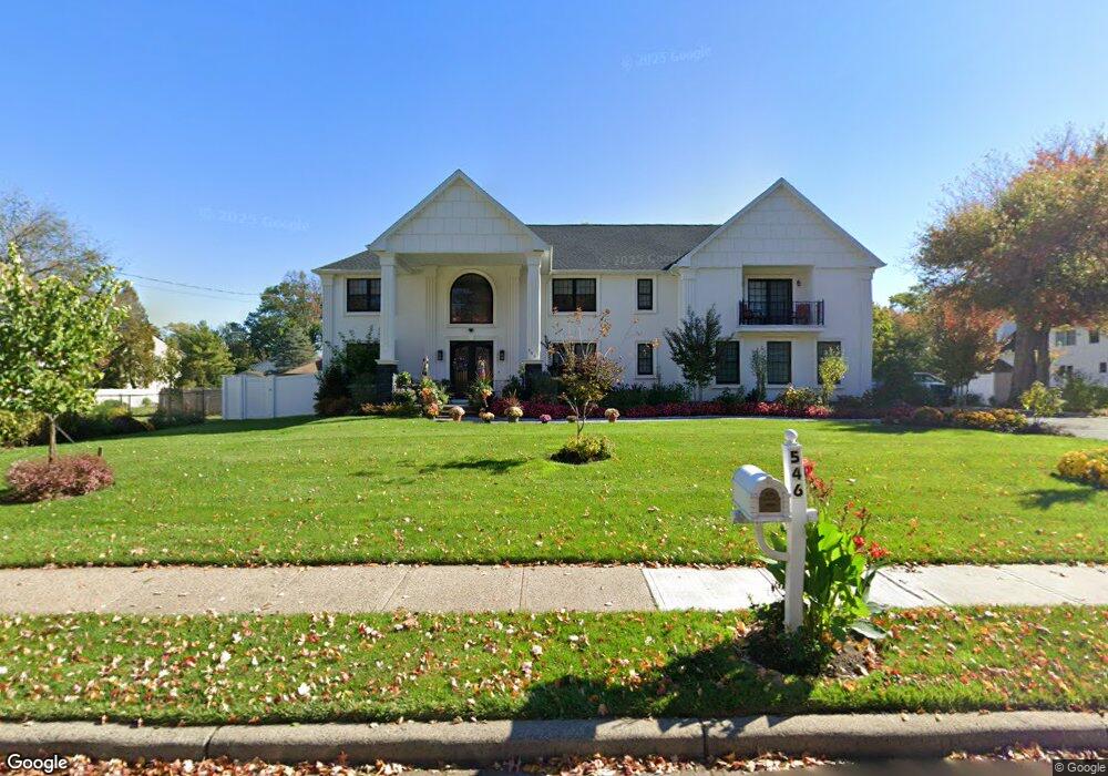 546 Grove Ave, Edison, NJ 08820 - photo 1