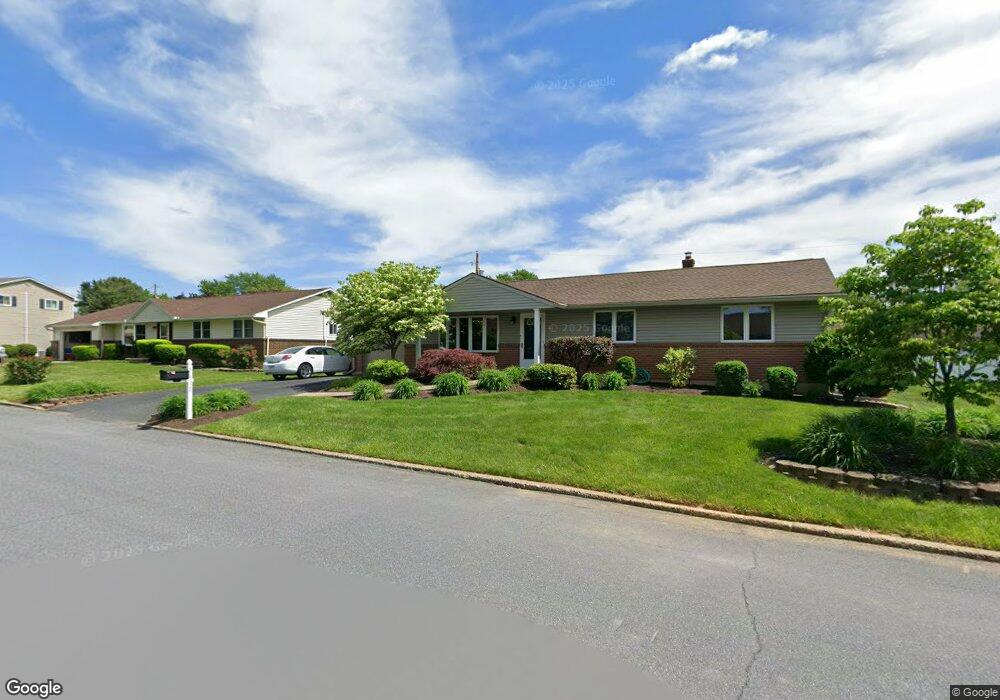 7418 Columbine Rd, Macungie, PA 18062 - photo 1