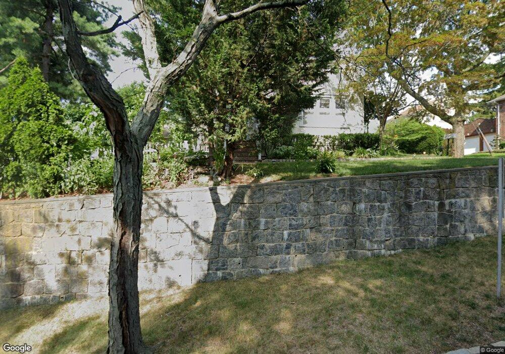 16 West Dr, Manhasset, NY 11030 - photo 1