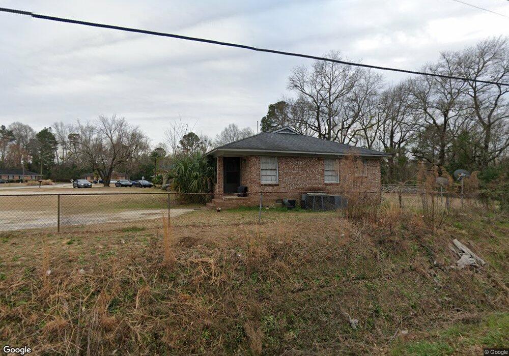 2902 Oak Hei Ln, Florence, SC 29505 - photo 1