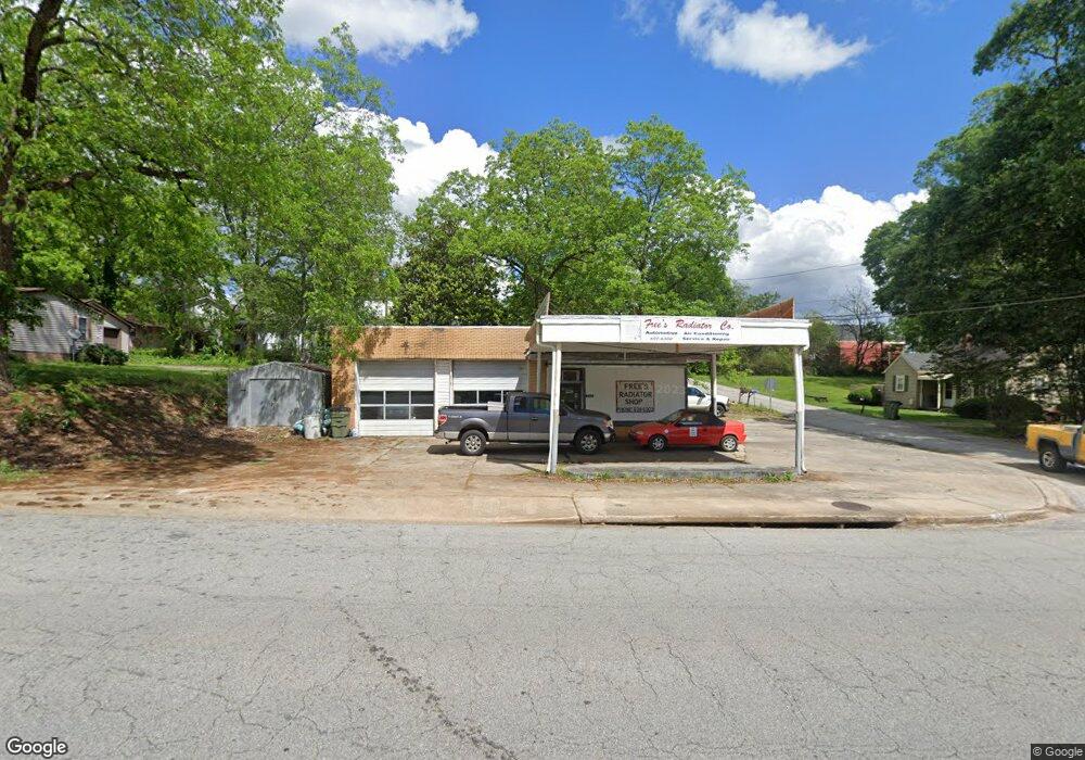 300 N Catherine St, Walhalla, SC 29691 - photo 1