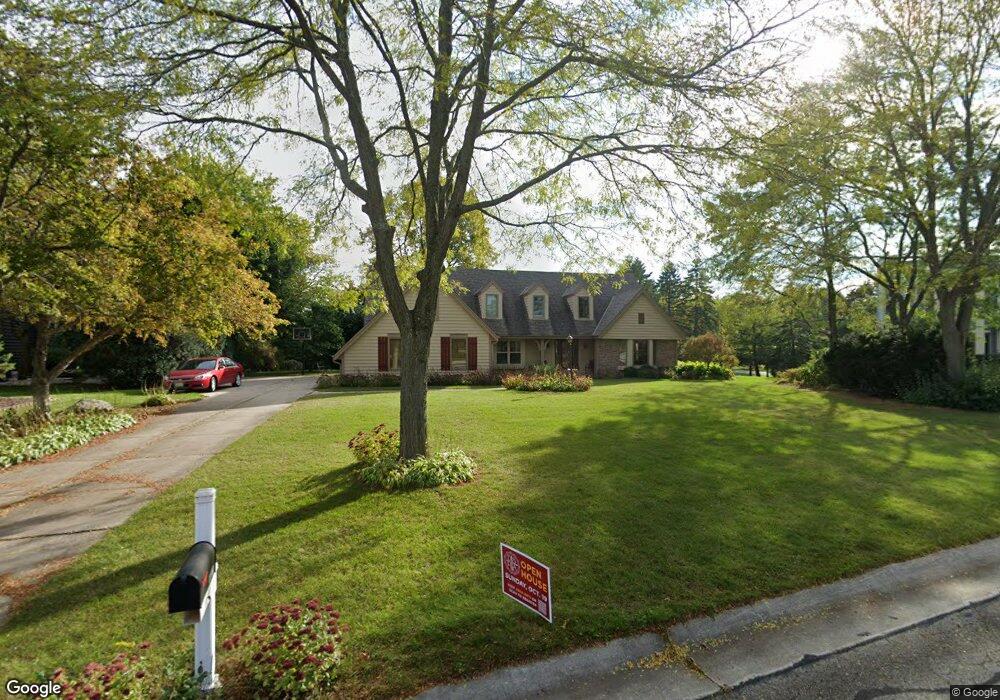 W154N10215 Regency Ct S, Germantown, WI 53022 - photo 1