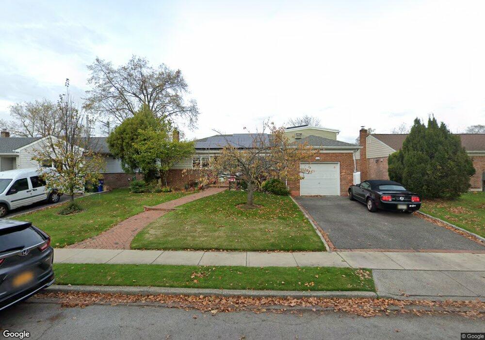 1548 Kew Ave, Hewlett, NY 11557 - photo 1