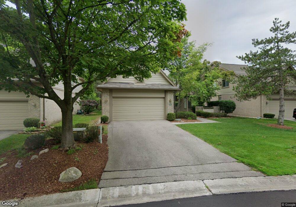 6761 Oyster Cove, West Bloomfield, MI 48323 - photo 1