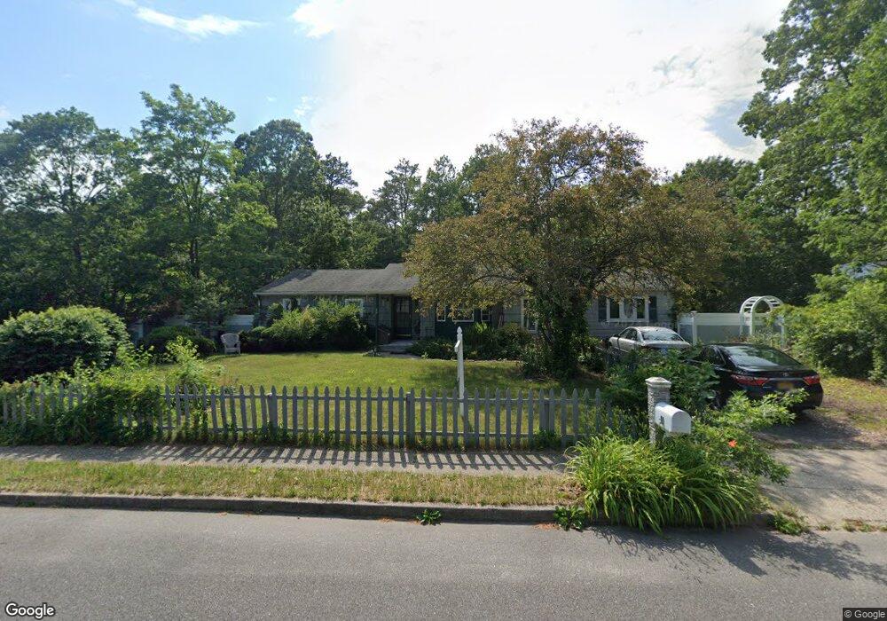 14 Glenwood Ct, Bayport, NY 11705 - photo 1