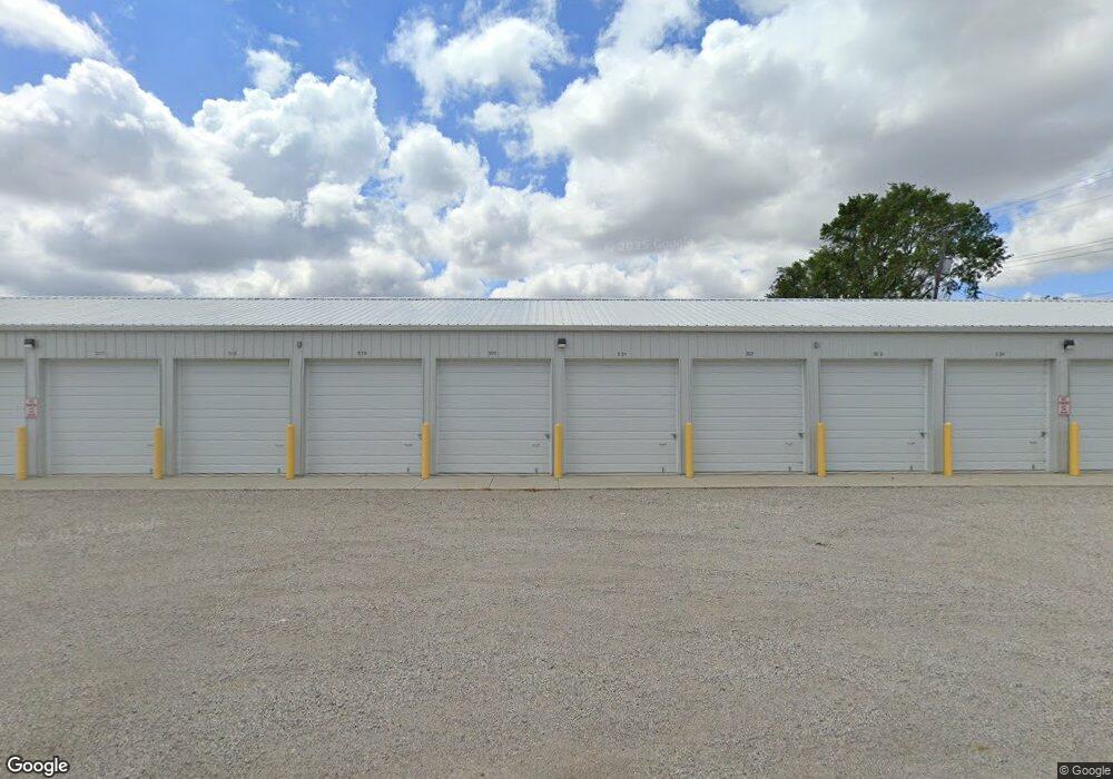 821 N 15th St, Mattoon, IL 61938 - photo 1