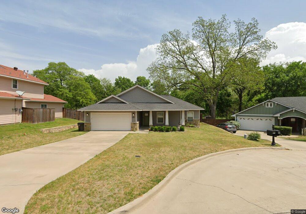 1827 Woodland Park Dr, Denison, TX 75020 - photo 1