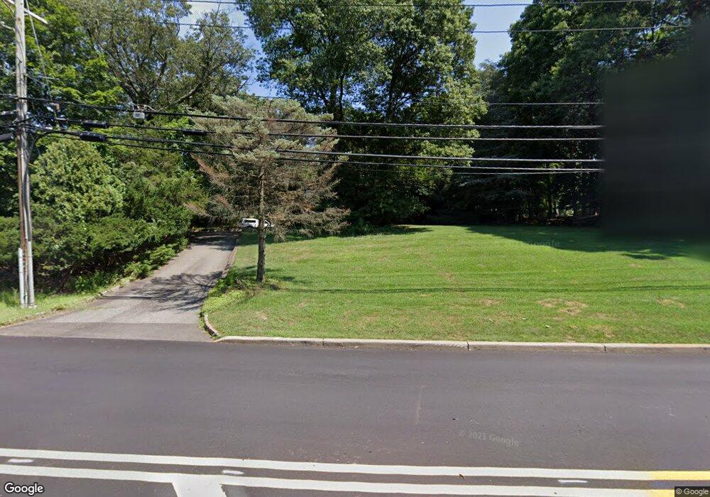 969 Franklin Lakes Rd, Franklin Lakes, NJ 07417 - photo 1