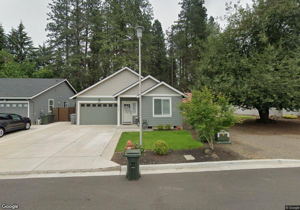 902 N Locust St, Canby, OR 97013 - photo 1