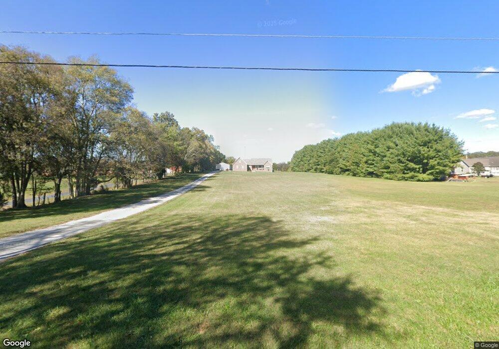 212 Simmons Rd, Shelbyville, TN 37160 - photo 1