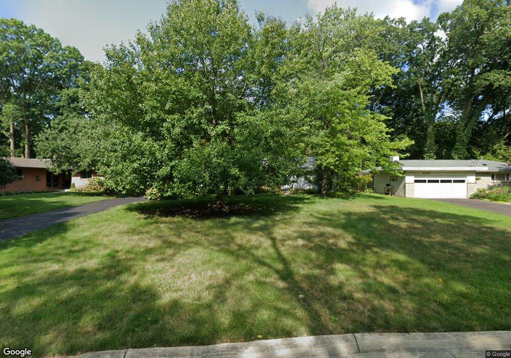 4017 Wynding Dr, Columbus, OH 43214 - photo 1