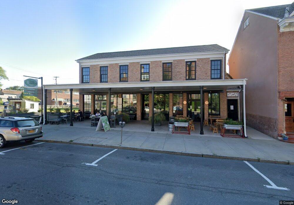 449 Warren St unit 3, Hudson, NY 12534 - photo 1