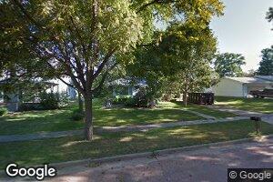 412 W 3rd Ave, Lennox, SD 57039
