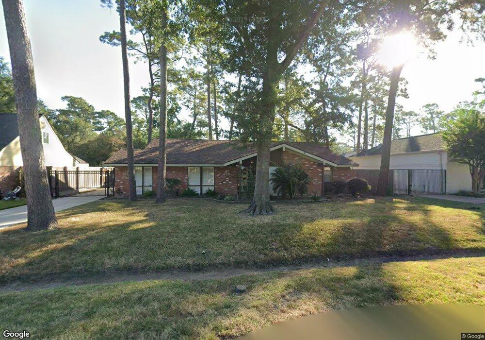 338 E Gaywood Dr, Houston, TX 77079 - photo 1