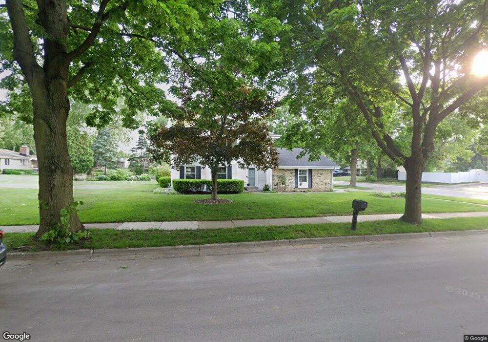 2224 Misty Ln, Waukesha, WI 53186 - photo 1