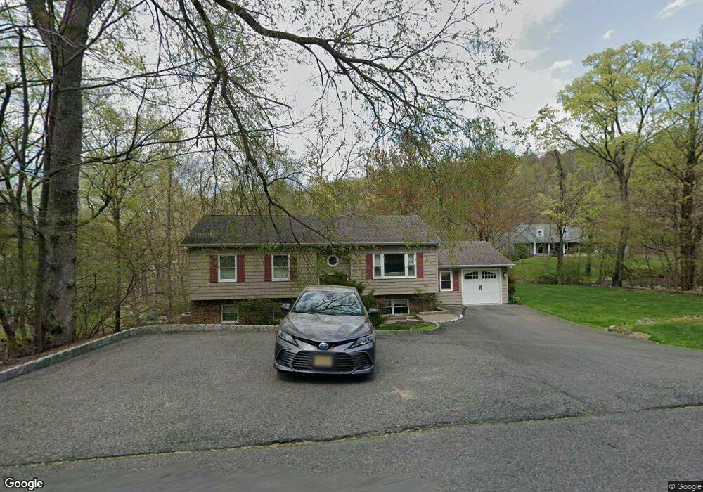 47 Windbeam Ln, Ringwood, NJ 07456 - photo 1