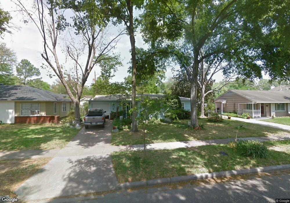7723 Hereford St, Houston, TX 77087 - photo 1