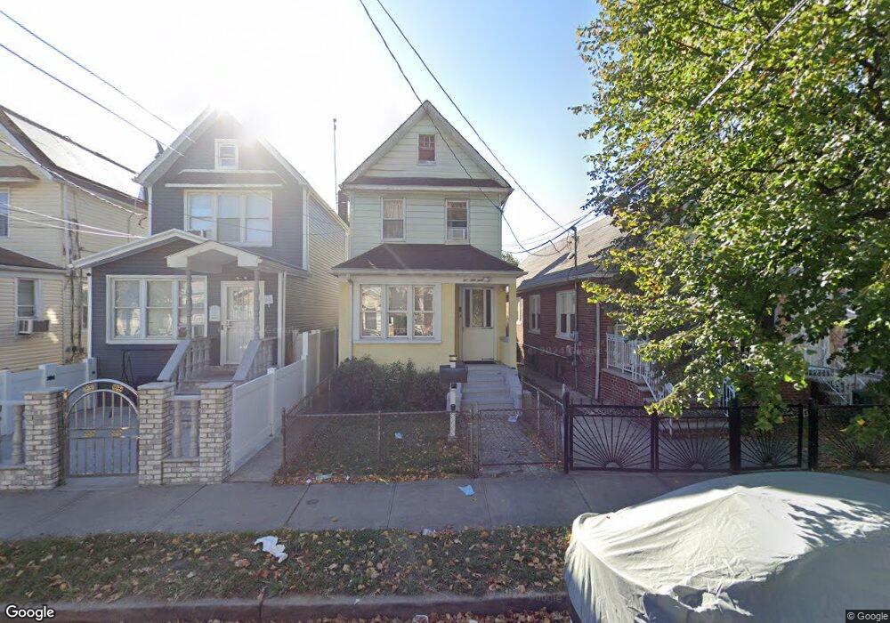 15062 116th Ave, Jamaica, NY 11434 - photo 1