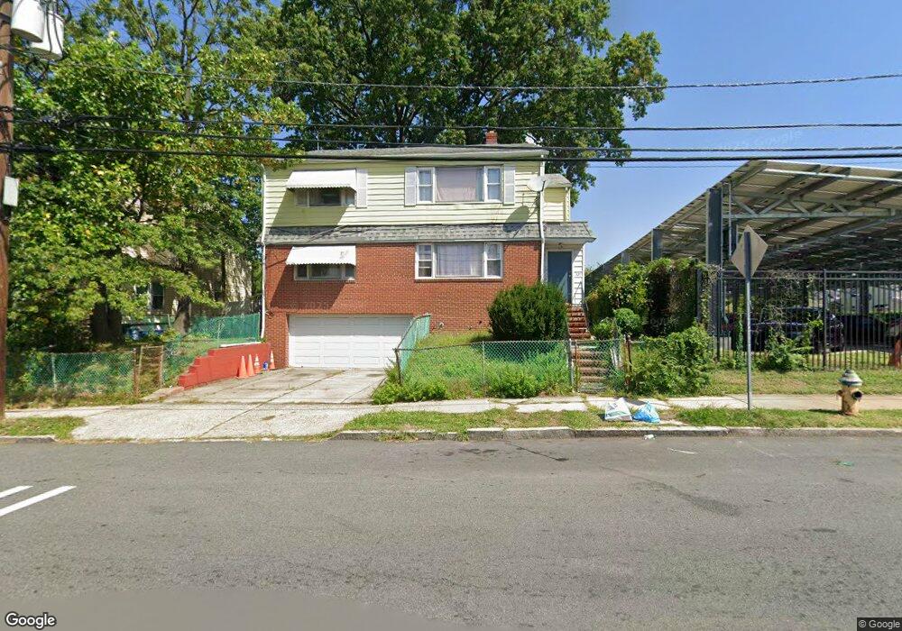 327 Goldsmith Ave unit 2, Newark, NJ 07112 - photo 1