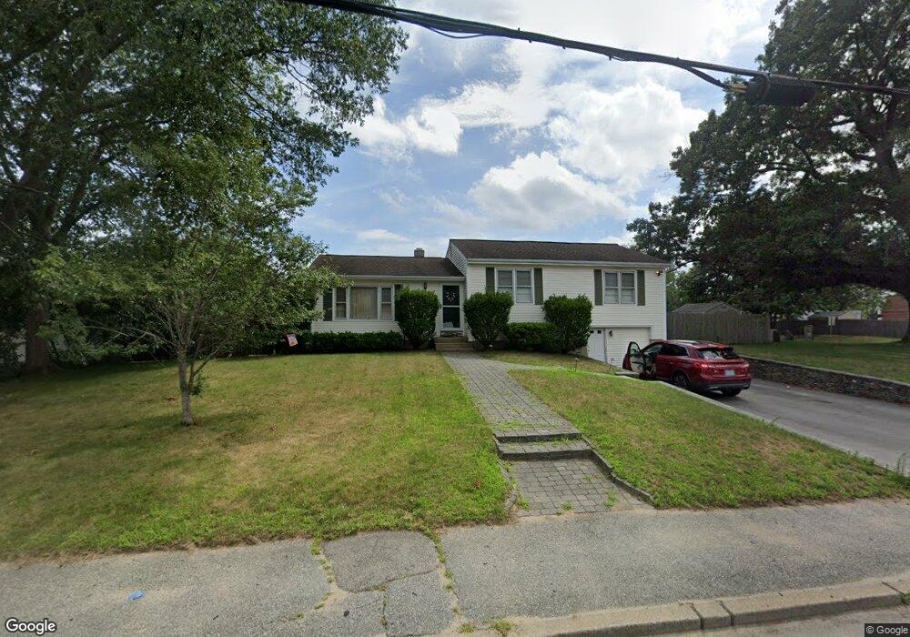 420 Sandy Ln, Warwick, RI 02889 - photo 1