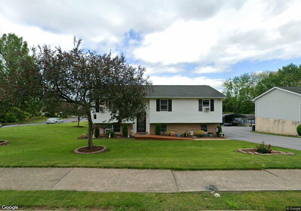 479 Lyman Ave, Womelsdorf, PA 19567 - photo 1