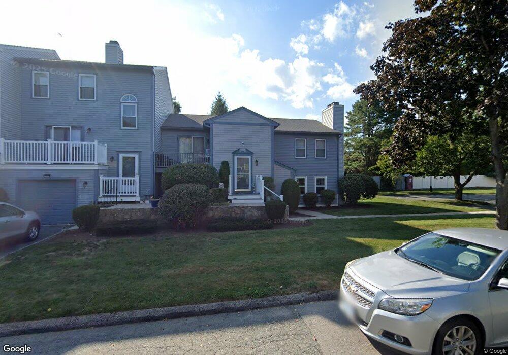 87 Willow Glen Cir unit 87, Warwick, RI 02889 - photo 1