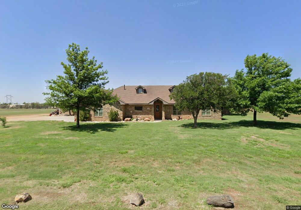 1401 Bravo St, Plainview, TX 79072 - photo 1