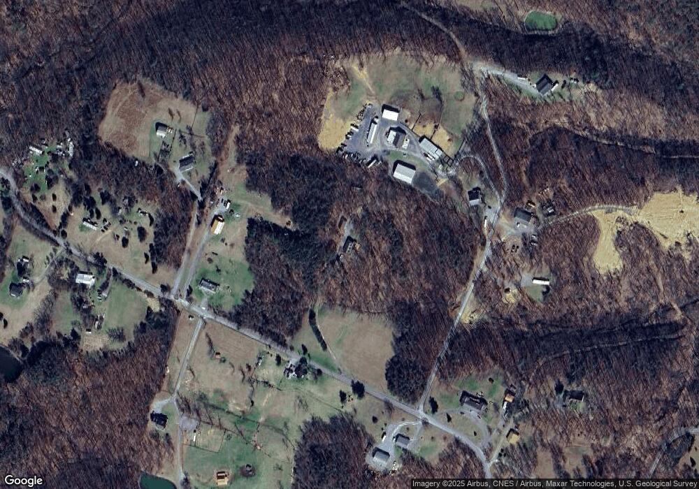 905 Sawmill Rd, Hedgesville, WV 25427 - photo 1