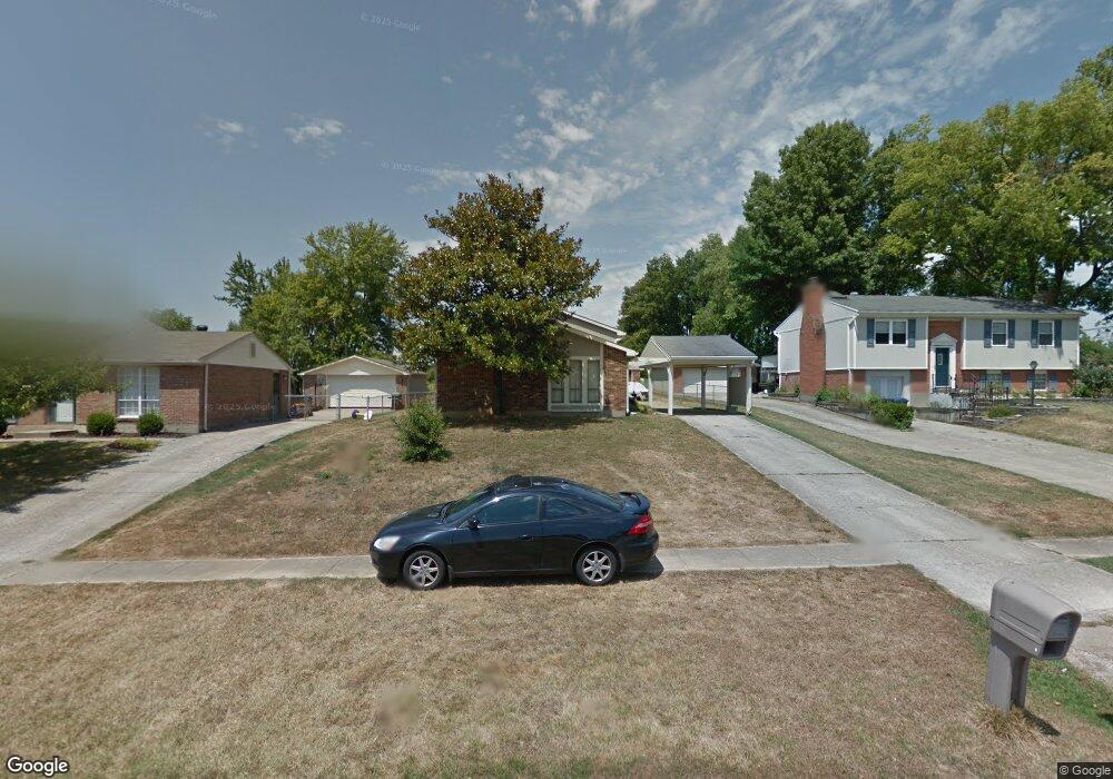 8712 Old Ironsides Dr, Louisville, KY 40228 - photo 1