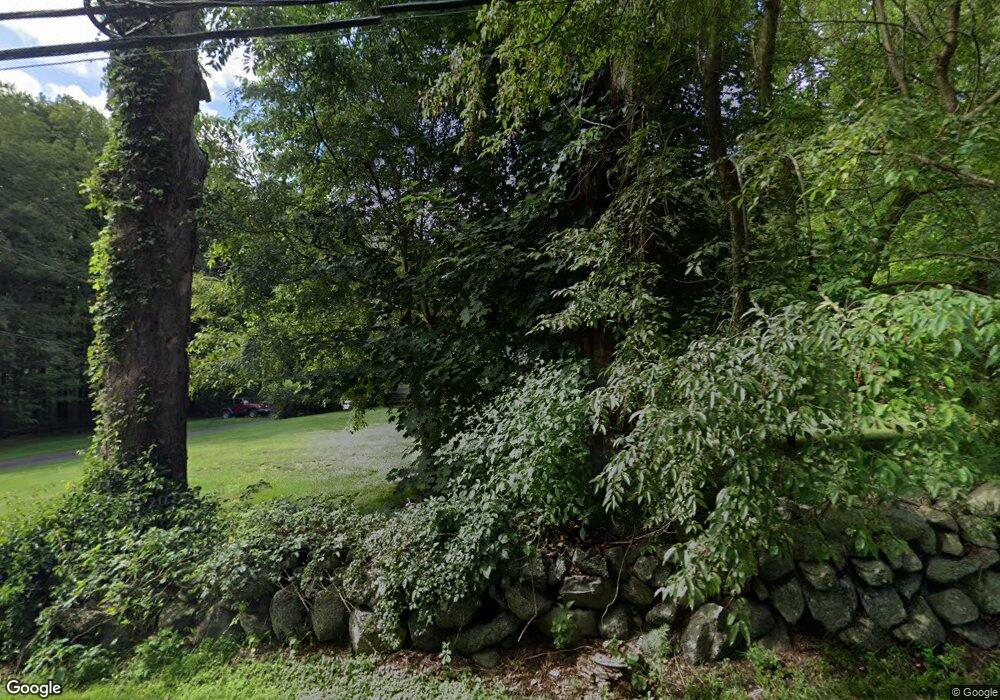 127 Currituck Rd, Newtown, CT 06470 - photo 1