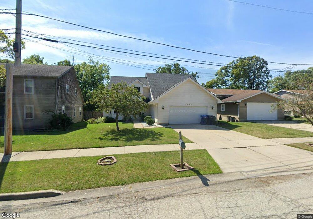 3051 Burris Ave, Waukegan, IL 60087 - photo 1