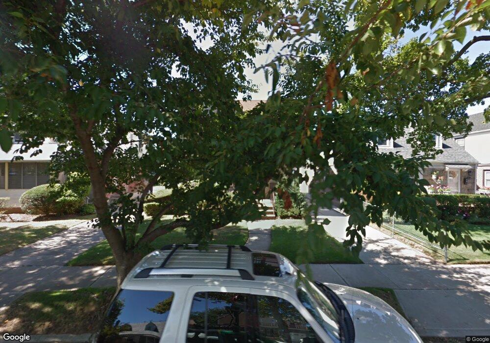 7344 194th St, Fresh Meadows, NY 11366 - photo 1