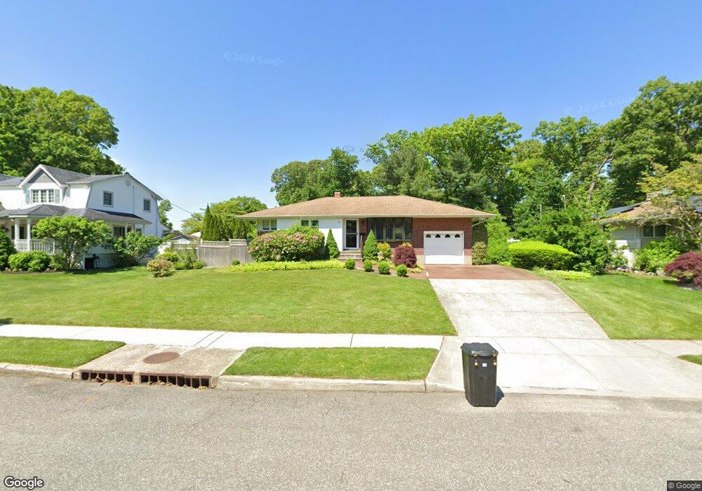 96 Marie Crescent, ComMacK, NY 11725 - photo 1