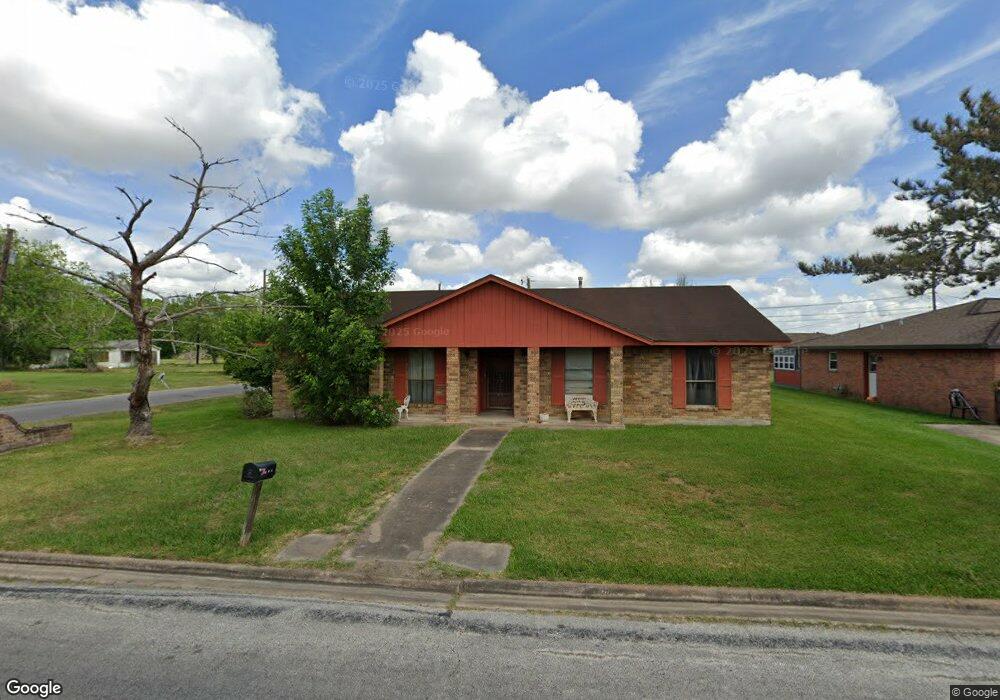 3401 Maple Dr, Bay City, TX 77414 - photo 1