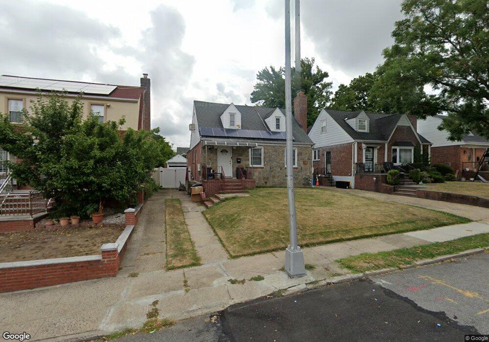 75-15 182nd St, Fresh Meadows, NY 11366 - photo 1